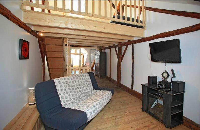 Le Des Faucons Holiday home