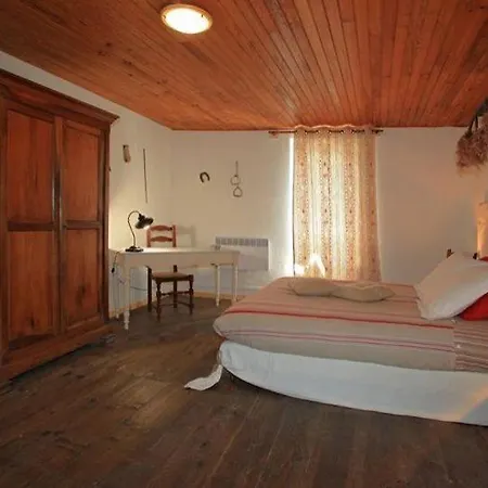 Le Gite Des Faucons Exterior photo